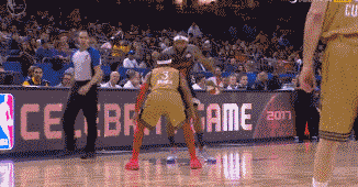 火箭队员互选紧急联系人，阿杜选老姐夫泰特选阿门（火箭队互选紧急联系人：阿杜点名老姐夫，泰特选择阿门）