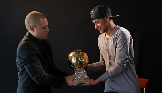 老年太极丹首局都会给人一种错觉林丹原来也没那么难打（老年版太极丹首局常造错觉：林丹看起来并不难打）