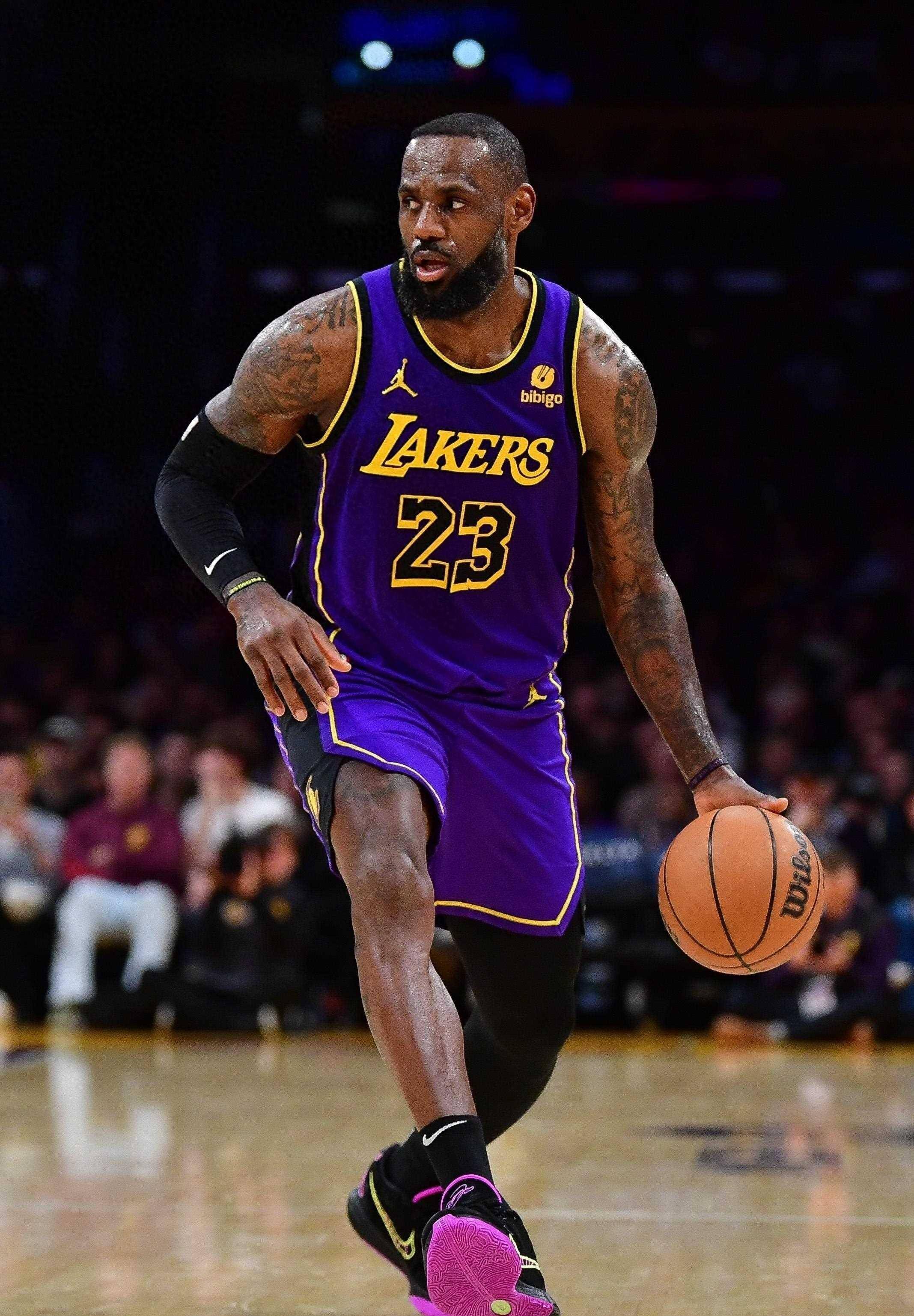 武磊去年全勤34球，今年出场6次进1球！海港失核仍3连冠（从34球到1球：武磊状态起伏，海港失核仍夺三连冠）