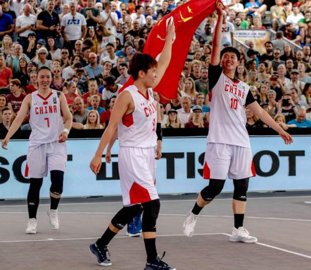 东契奇仅得12分，连续14场面对快船砍下25+纪录被终结（东契奇仅12分，面对快船连续14场25+纪录告终）