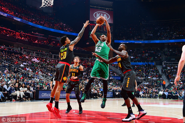 赵睿首秀半场3中3贡献8分2助，周琦3中3拿6分3帽（赵睿首秀半场3投全中拿下8分2助攻，周琦同样3投全中贡献6分3盖帽）