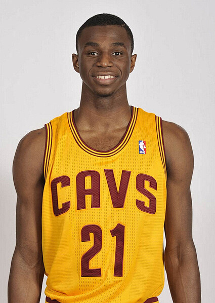 意媒：国米中卫帕拉西奥斯伤情反复，可能接受手术并缺阵数月（意媒：国米中卫帕拉西奥斯伤势再起波折，或接受手术缺席数月）