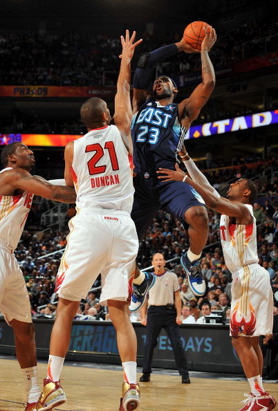 帕夫洛维奇：球队氛围很好，我们都为迈尼昂扑出点球感到高兴（帕夫洛维奇：球队氛围极佳，迈尼昂扑点令全队欣喜）