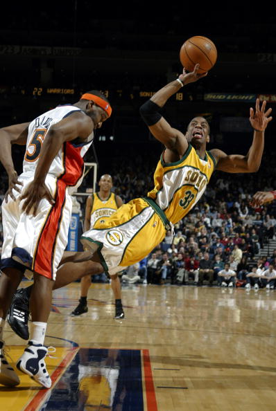 要建王朝？雷霆出售首轮补强，湖媒点名快船，你们让联盟大结局了（雷霆豪掷首轮谋建王朝，湖媒点名快船：联盟要提前大结局了）