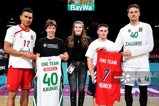 日本U22本月大名单：小杉启太领衔5留洋，1名大学生球员入选（日本U22公布本月名单：小杉启太领衔，5名留洋球员+1名大学生在列）